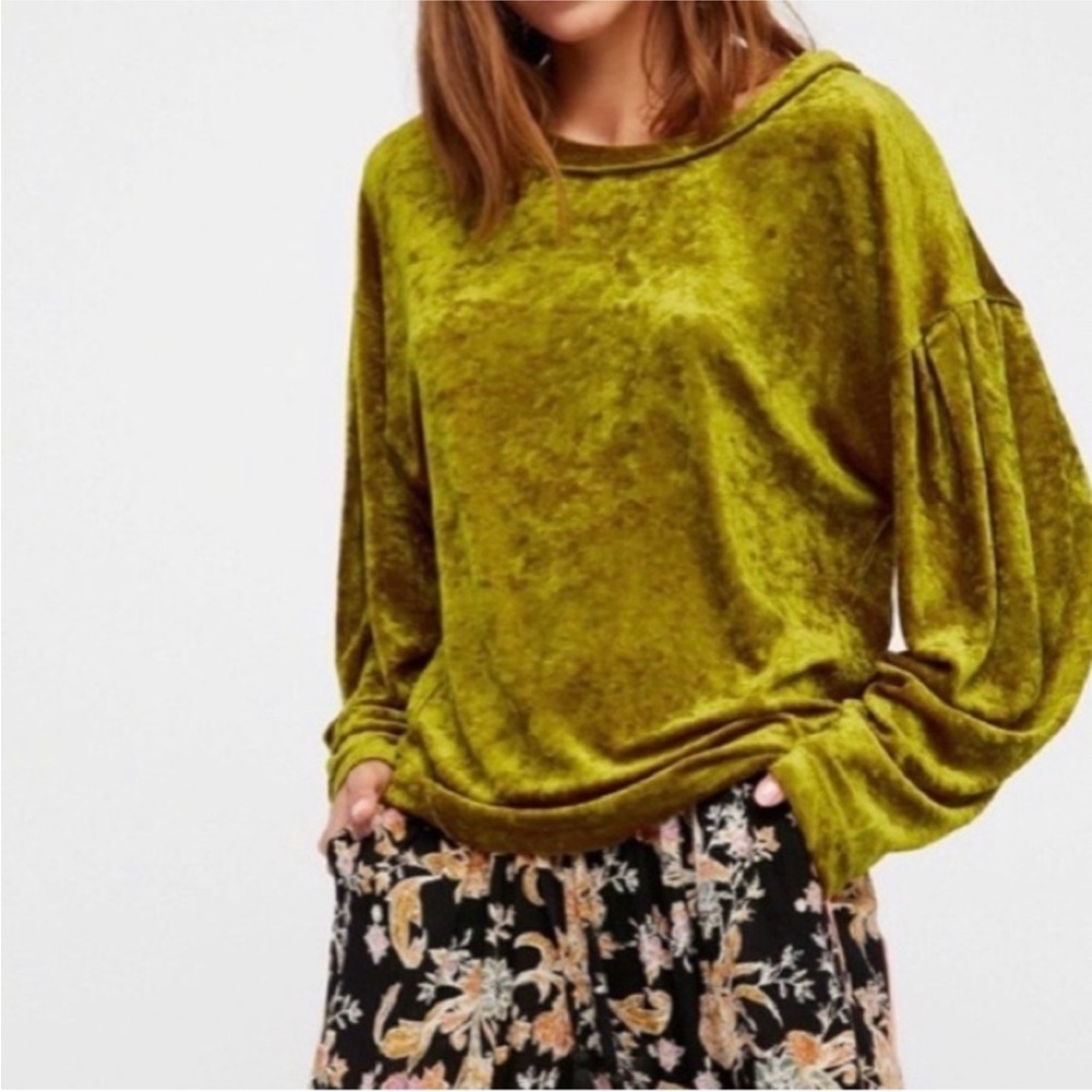 Crushed Velvet Top in Olive Green